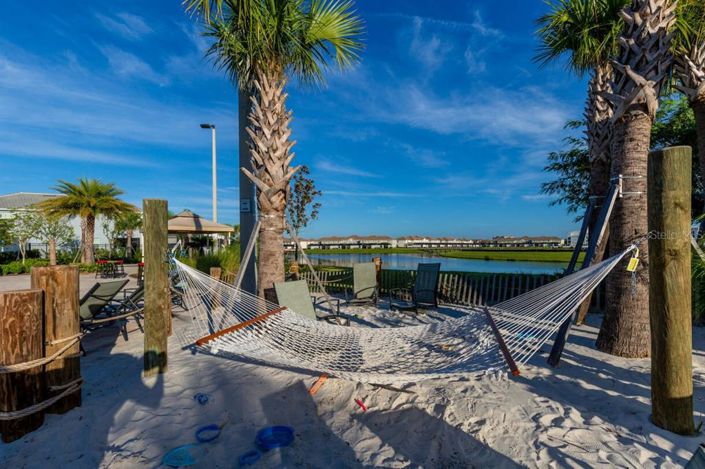 Image No.66-8 Bed Property for sale