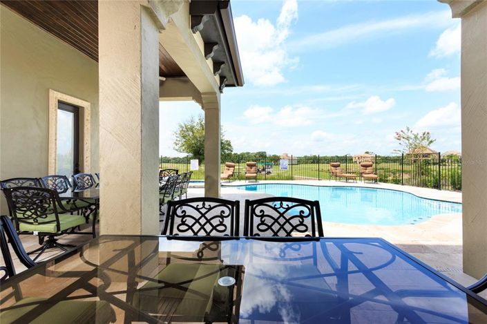 Image No.21-12 Bed Property for sale