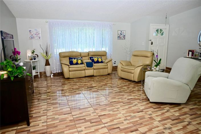 Image No.9-Propriété de 5 chambres à vendre à Kissimmee