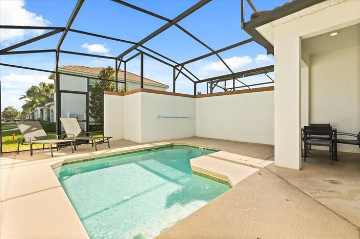 Image No.34-5 Bed Townhouse for sale