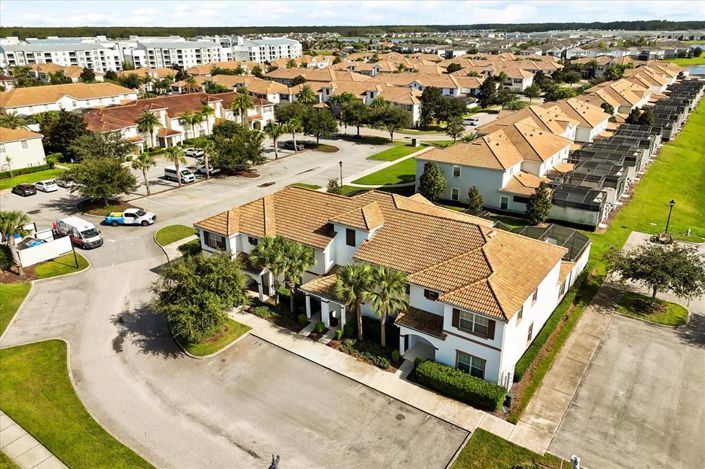 Image No.37-5 Bed Townhouse for sale