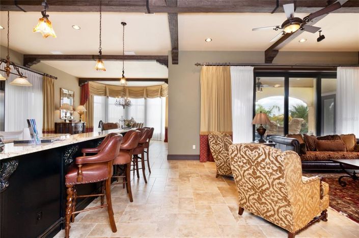 Image No.20-8 Bed Property for sale