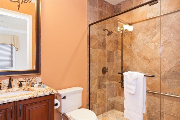 Image No.38-8 Bed Property for sale