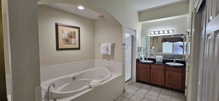 Image No.16-3 Bed Property for sale