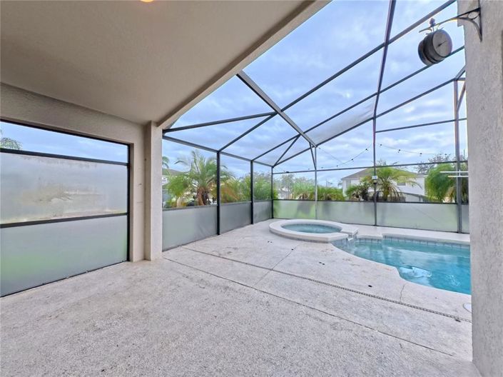 Image No.31-Propriété de 4 chambres à vendre à Davenport