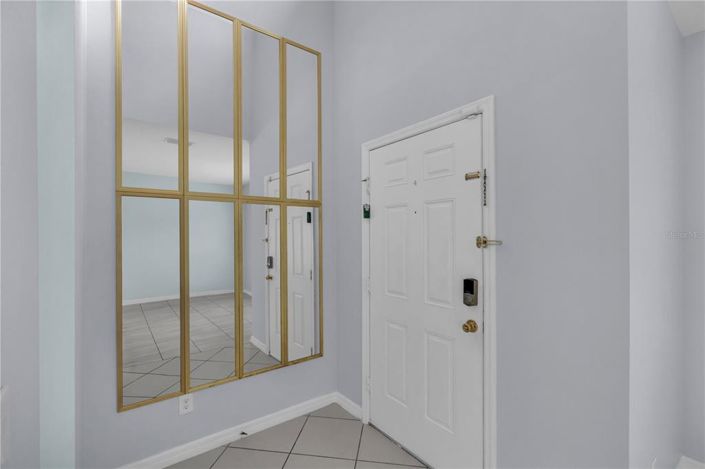 Image No.12-5 Bed Property for sale