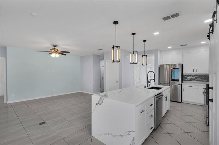 Image No.19-5 Bed Property for sale