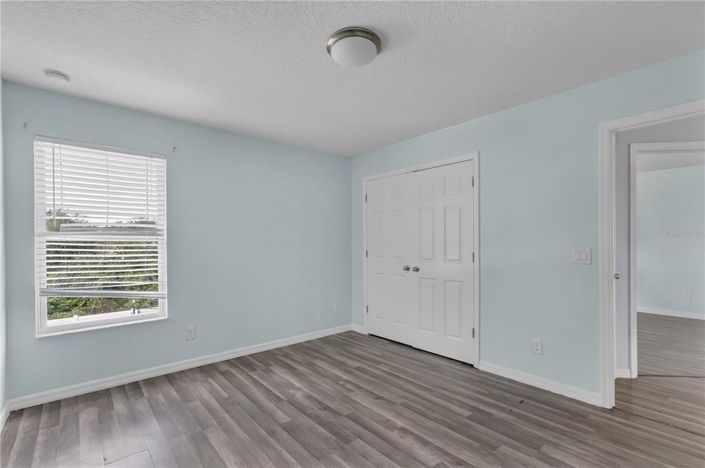 Image No.38-5 Bed Property for sale