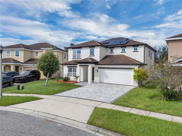 Image No.8-5 Bed Property for sale