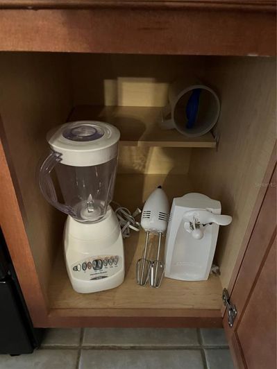 Image No.10-2 Bed Property for sale