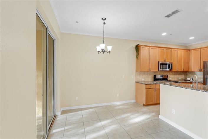 Image No.8-3 Bed Townhouse for sale