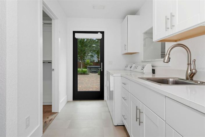 Image No.32-4 Bed Property for sale