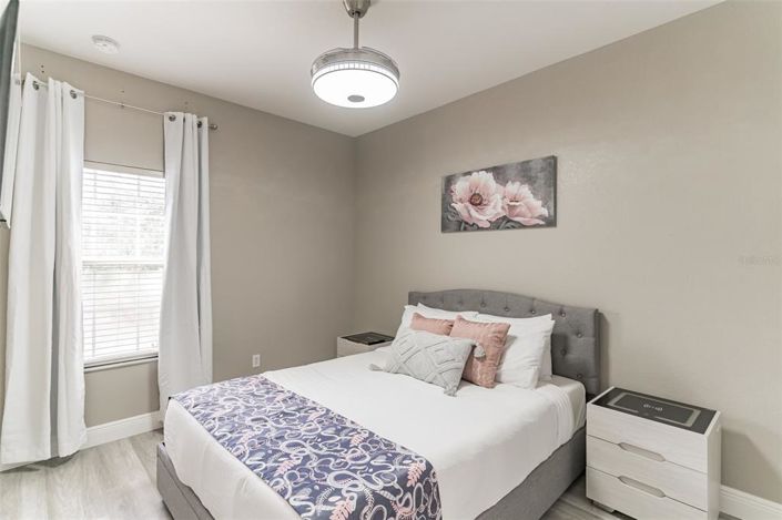 Image No.20-4 Bed Townhouse for sale