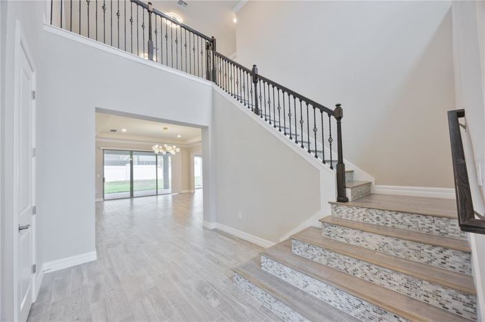 Image No.29-6 Bed Property for sale