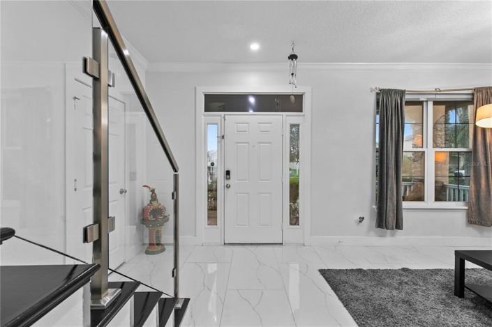 Image No.6-5 Bed Property for sale