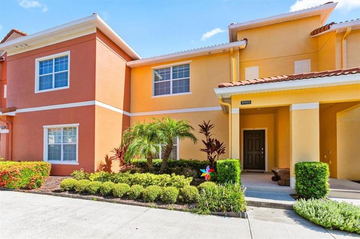 Image No.1-4 Bed Townhouse for sale
