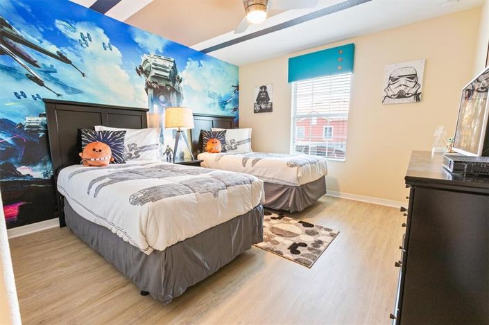 Image No.11-4 Bed Townhouse for sale