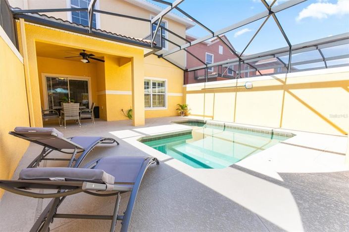 Image No.24-4 Bed Townhouse for sale