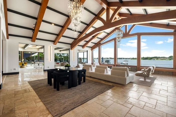 Image No.36-4 Bed Property for sale