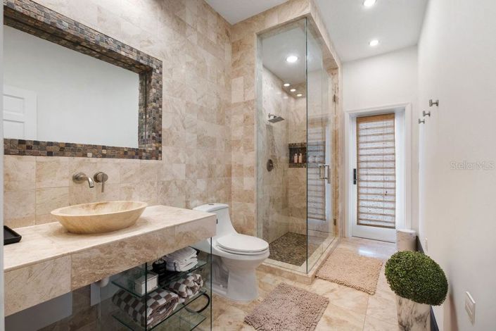 Image No.52-4 Bed Property for sale