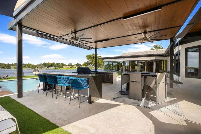 Image No.54-4 Bed Property for sale