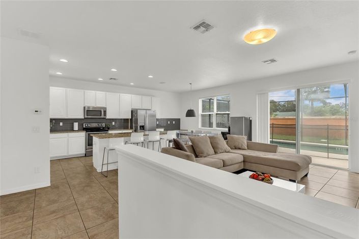 Image No.4-4 Bed Townhouse for sale