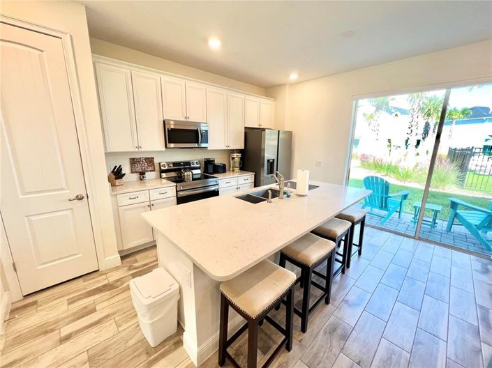 Image No.13-3 Bed Townhouse for sale