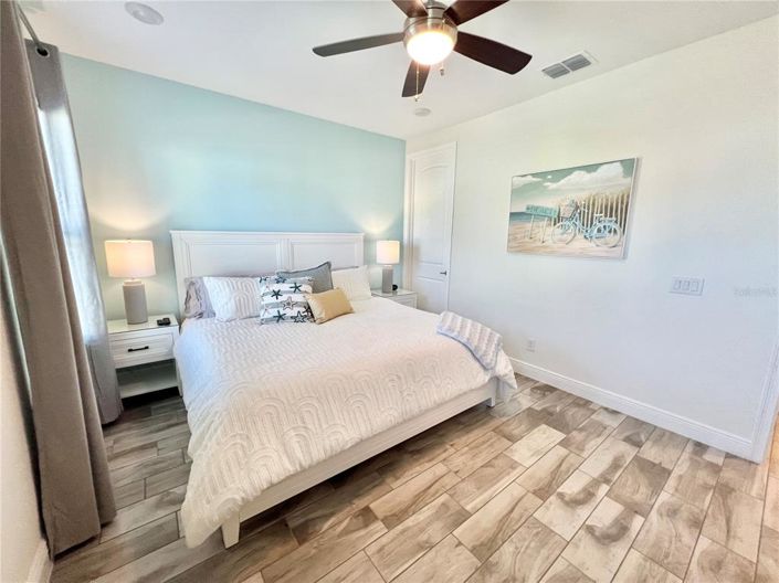 Image No.29-3 Bed Townhouse for sale