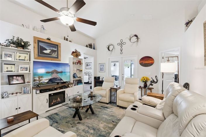 Image No.6-4 Bed Property for sale