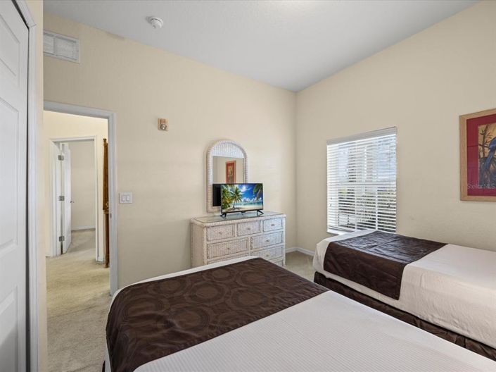 Image No.17-3 Bed Property for sale