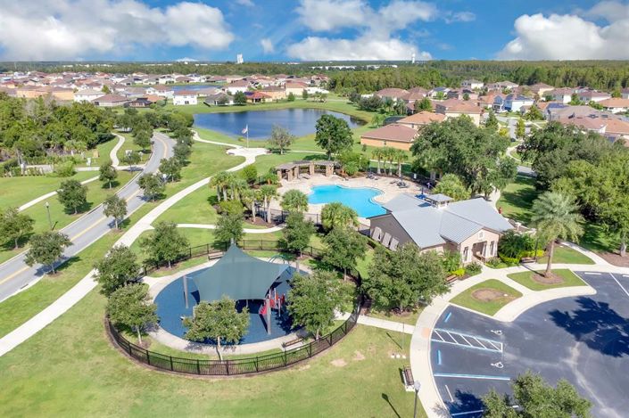 Image No.5-Propriété de 4 chambres à vendre à Kissimmee