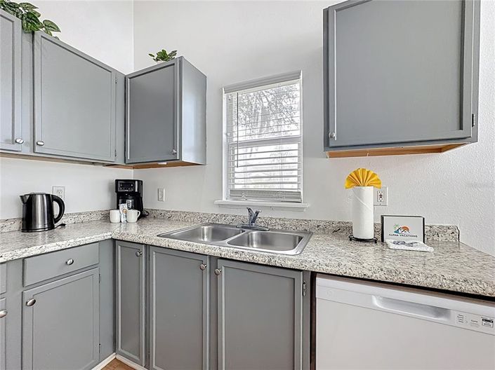 Image No.18-3 Bed Property for sale