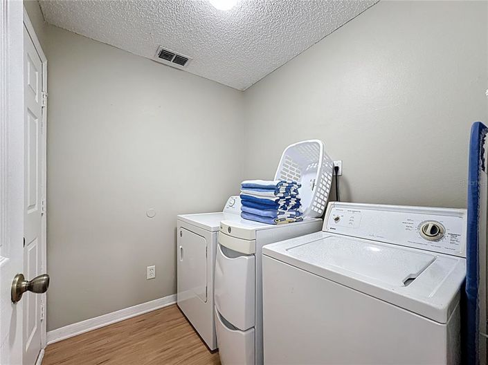 Image No.34-3 Bed Property for sale