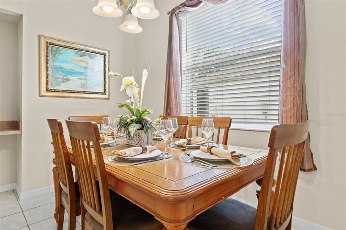 Image No.30-4 Bed Property for sale