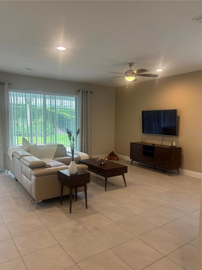 Image No.7-Propriété de 6 chambres à vendre à Kissimmee