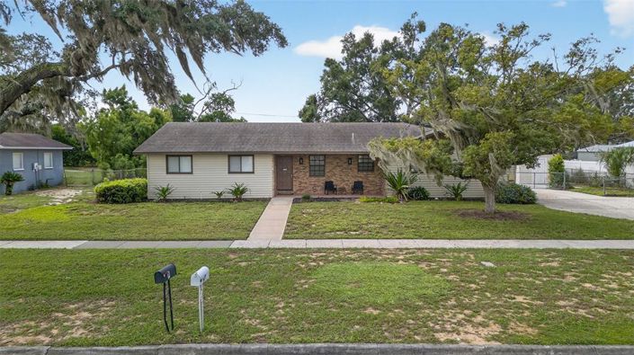 Image No.67-3 Bed Property for sale