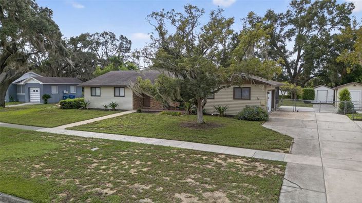 Image No.71-3 Bed Property for sale