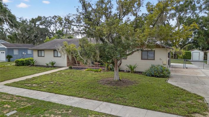 Image No.72-3 Bed Property for sale