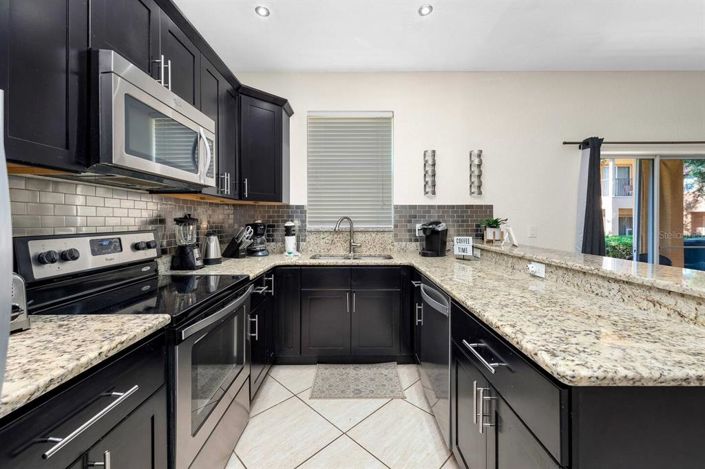 Image No.5-4 Bed Townhouse for sale