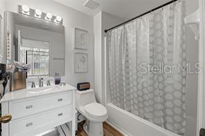 Image No.15-4 Bed Property for sale