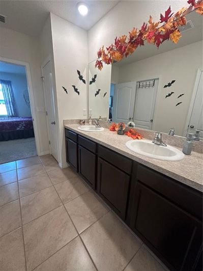 Image No.37-3 Bed Property for sale