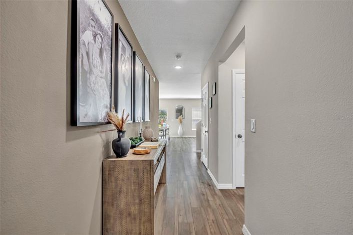 Image No.4-5 Bed Property for sale