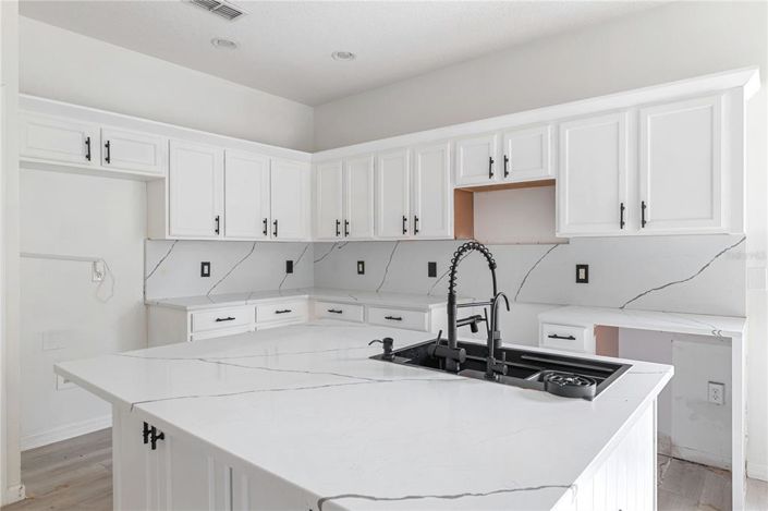 Image No.3-Propriété de 4 chambres à vendre à Kissimmee