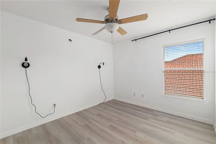 Image No.9-Propriété de 4 chambres à vendre à Kissimmee