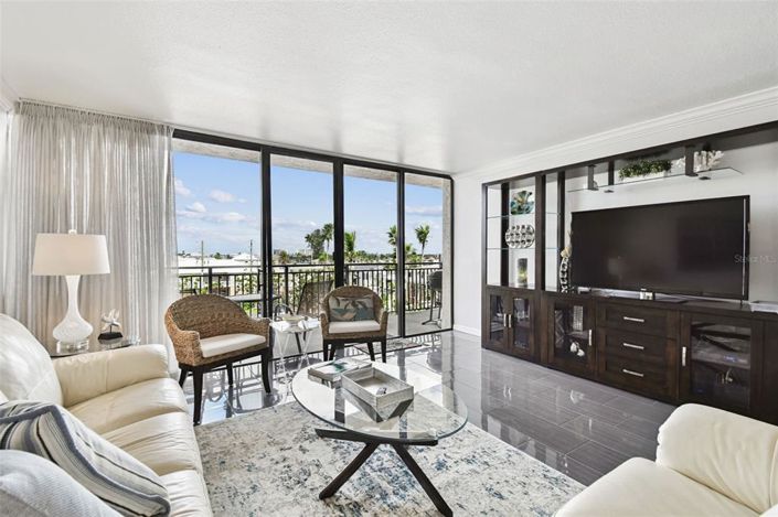 Image No.19-1 Bed Property for sale