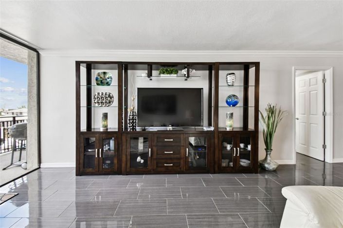 Image No.23-1 Bed Property for sale