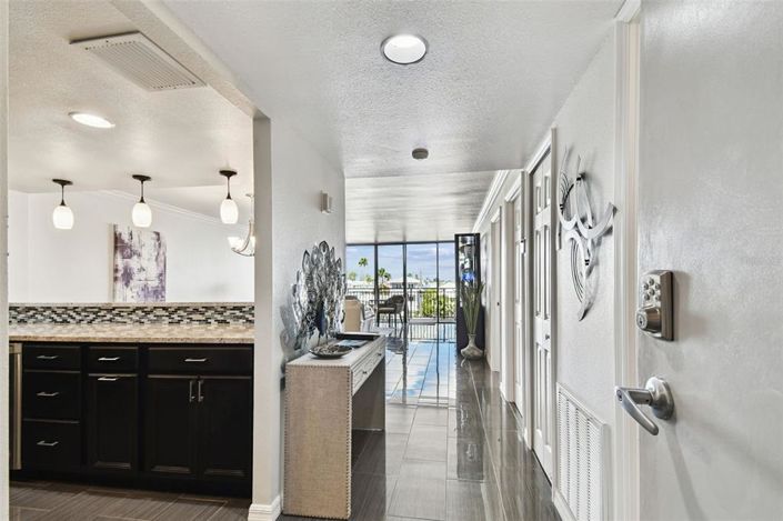 Image No.5-1 Bed Property for sale