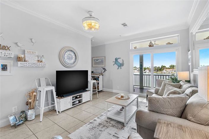 Image No.10-3 Bed Townhouse for sale