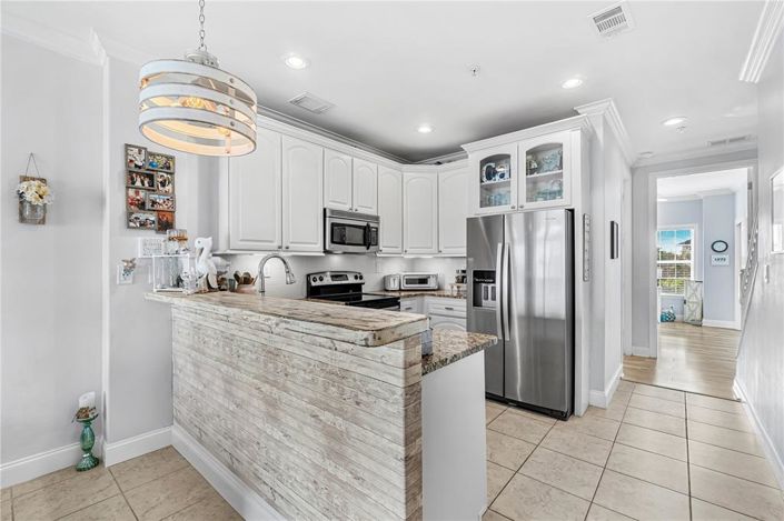 Image No.13-3 Bed Townhouse for sale