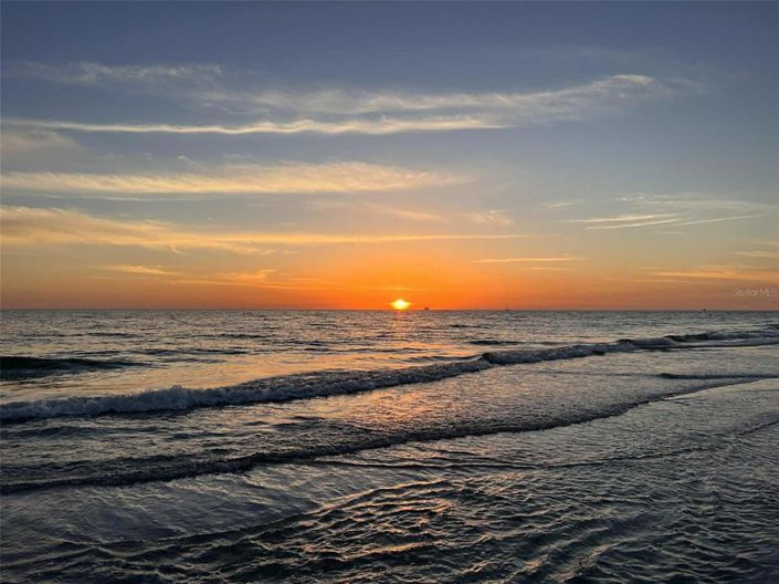 Image No.54-3 Bed Townhouse for sale